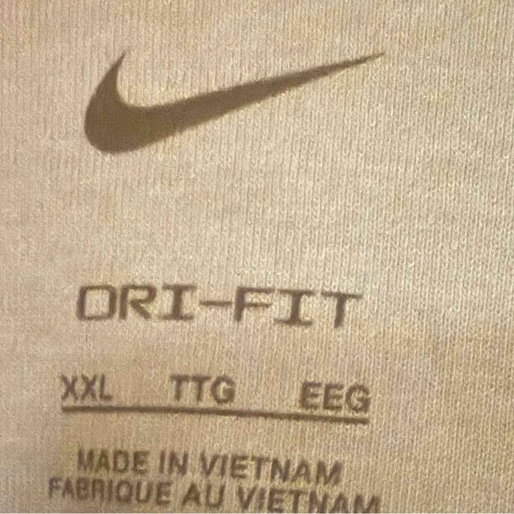 NWT Nike Primary Dri-FIT
Versatile Tank - Men's size 2XL gray - Picture 6 of 6